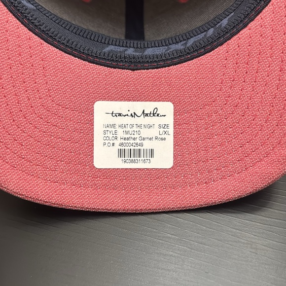 NWT Travis Mathew Fitted Cap L/XL - Picture 10 of 12